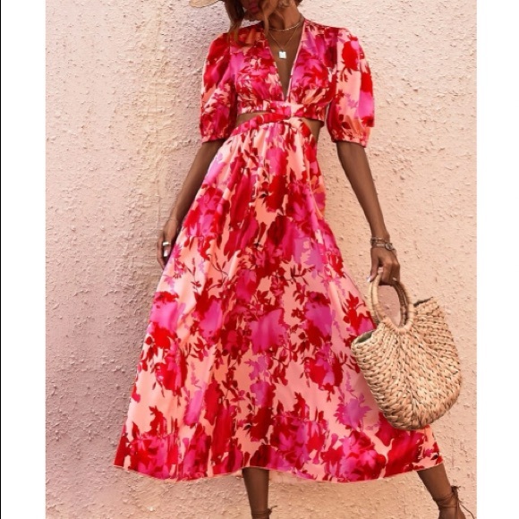 Dresses & Skirts - Boho red floral print cutout maxi dress